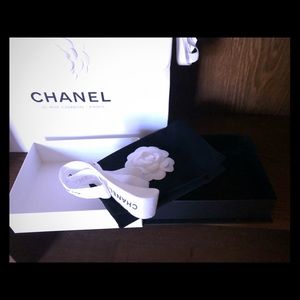 Rue Cambon Chanel Wallet Box and Soft Coverlet